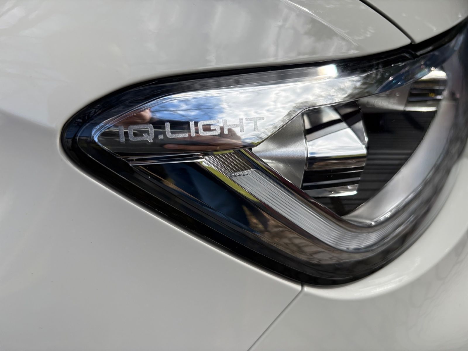 Volkswagen T-Roc R-Line 1,5 l TSI DSG_Easy Open_AssistP_LED foto 17