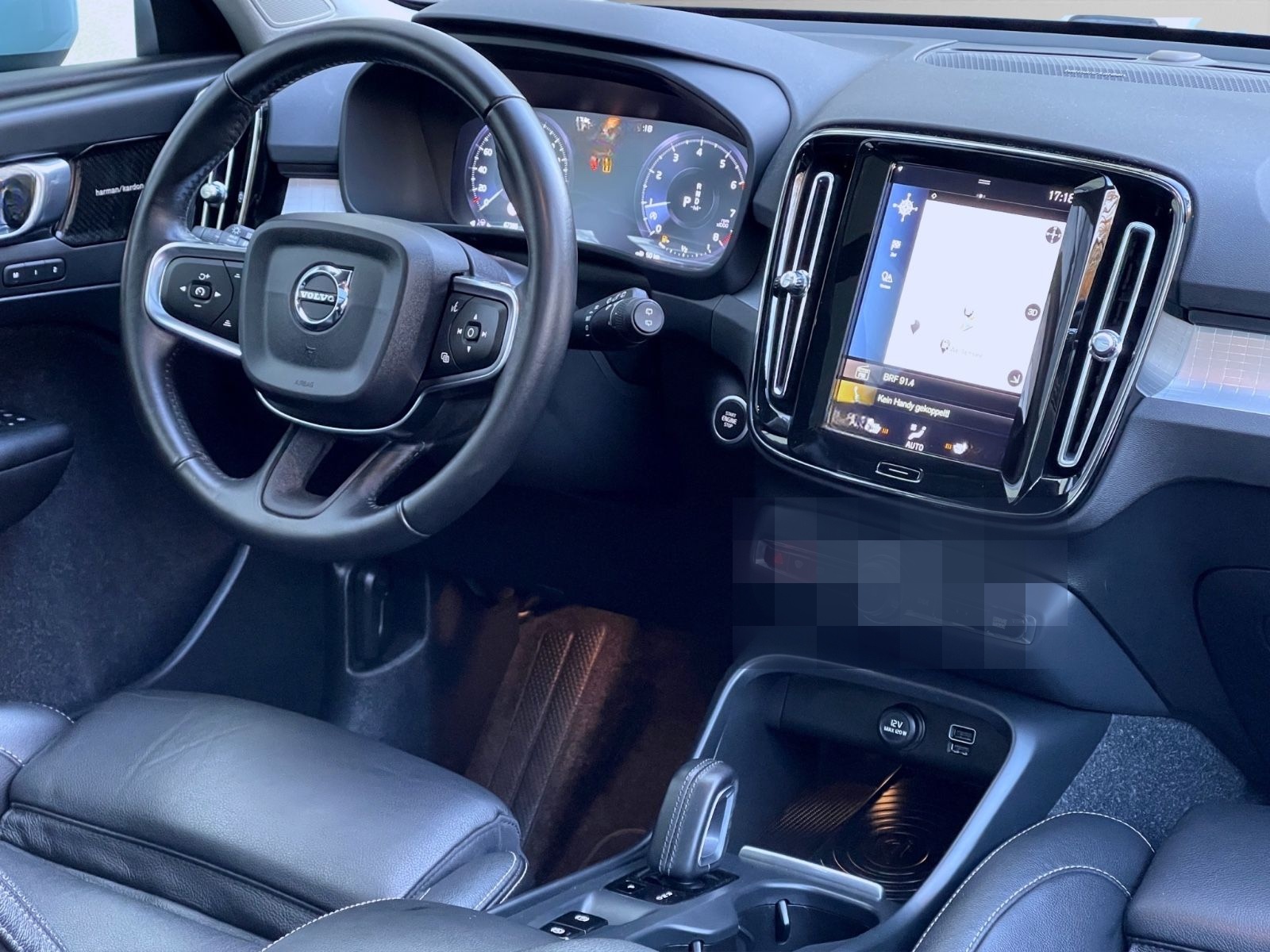 Volvo XC40 2,0 AUTOM. AWD 4x4 PANORAMA LEDER GARANTIE foto 18