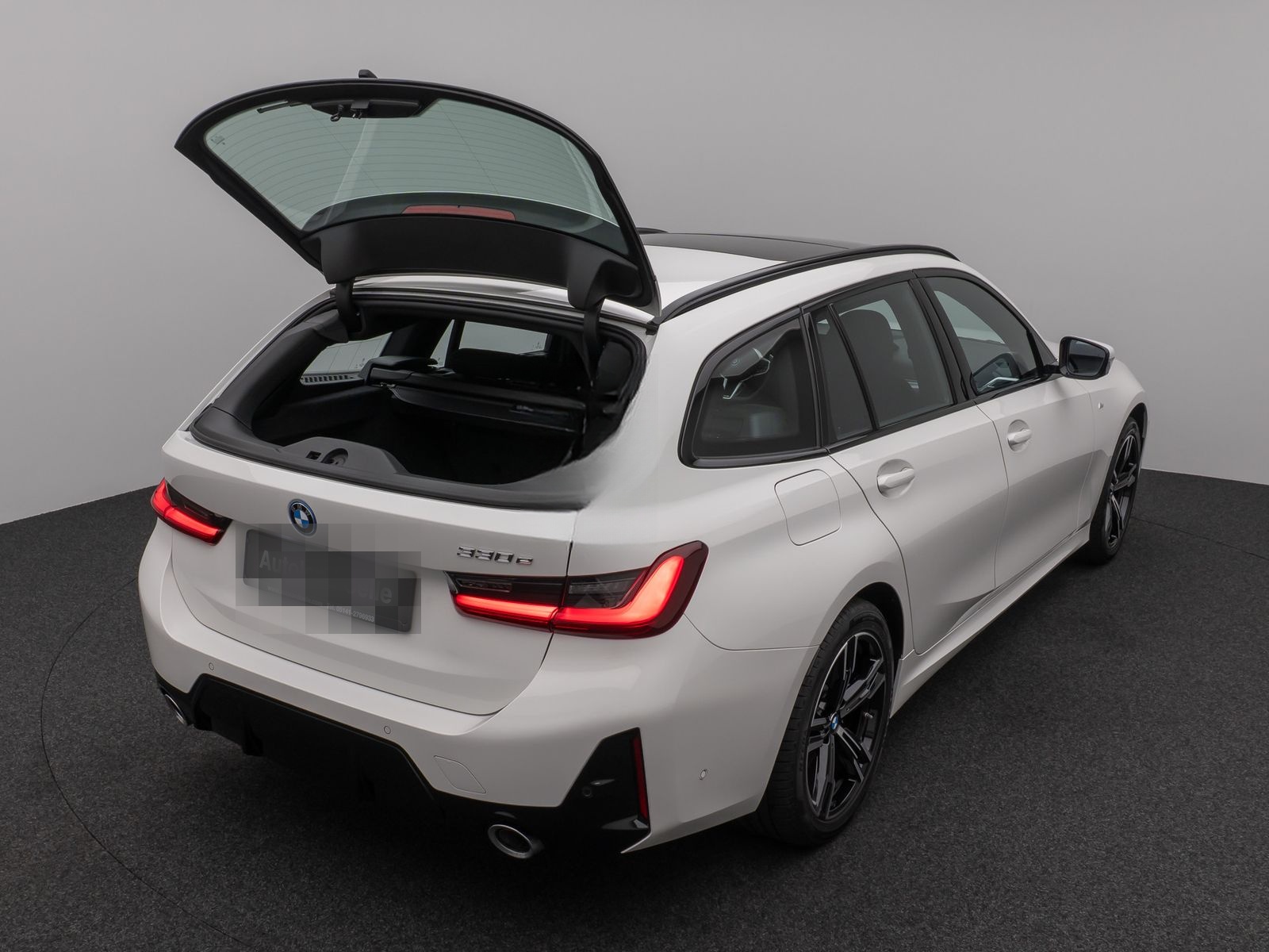 BMW 330e M Sport Panorama 360°HUD DAB H/K AHK ACC foto 14