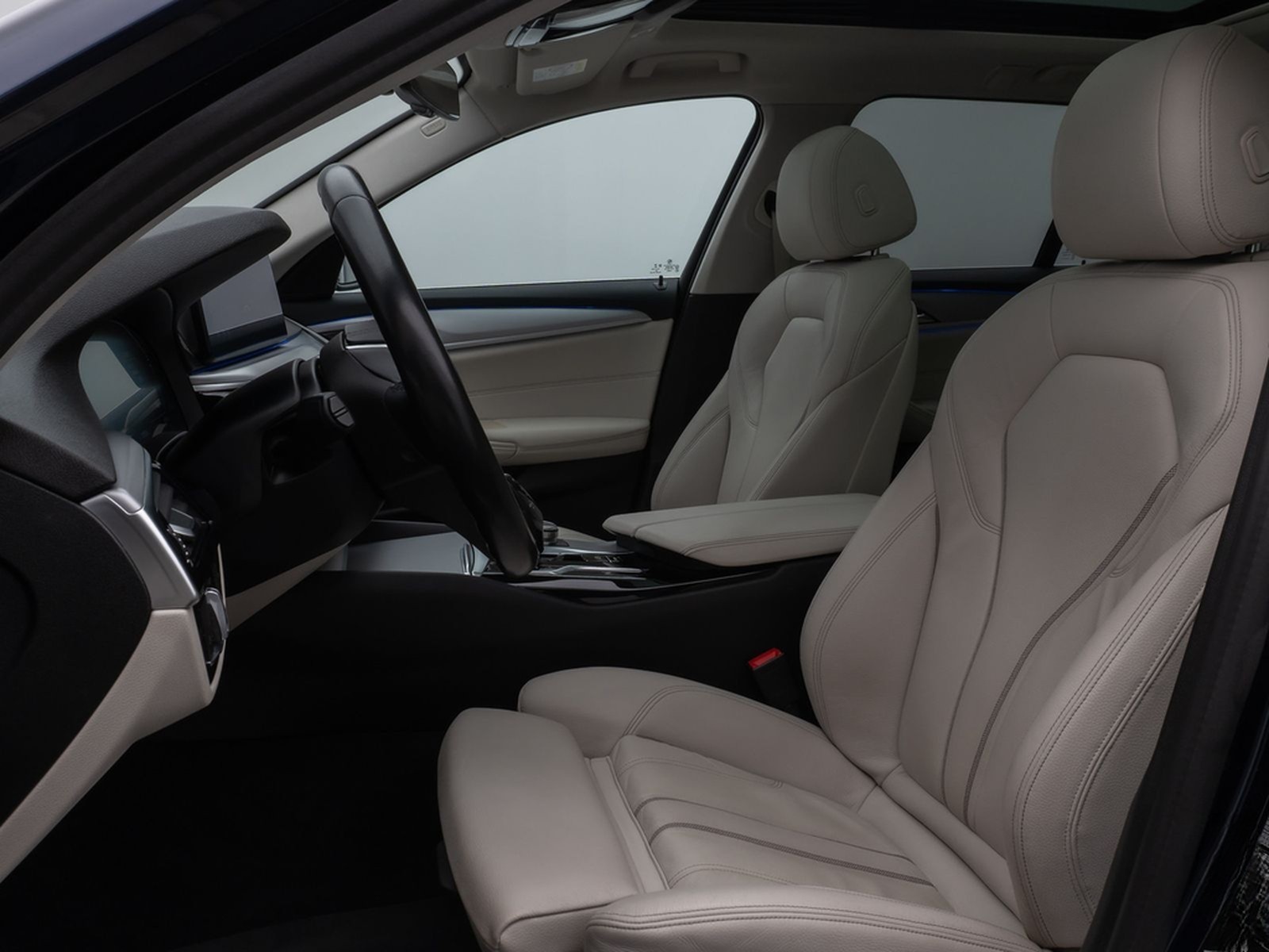 BMW 530d xD Panoram Kamera HUD DAB HiFi SoftCl Sport foto 36