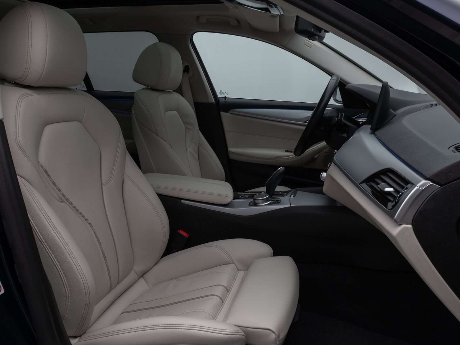 BMW 530d xD Panoram Kamera HUD DAB HiFi SoftCl Sport foto 38