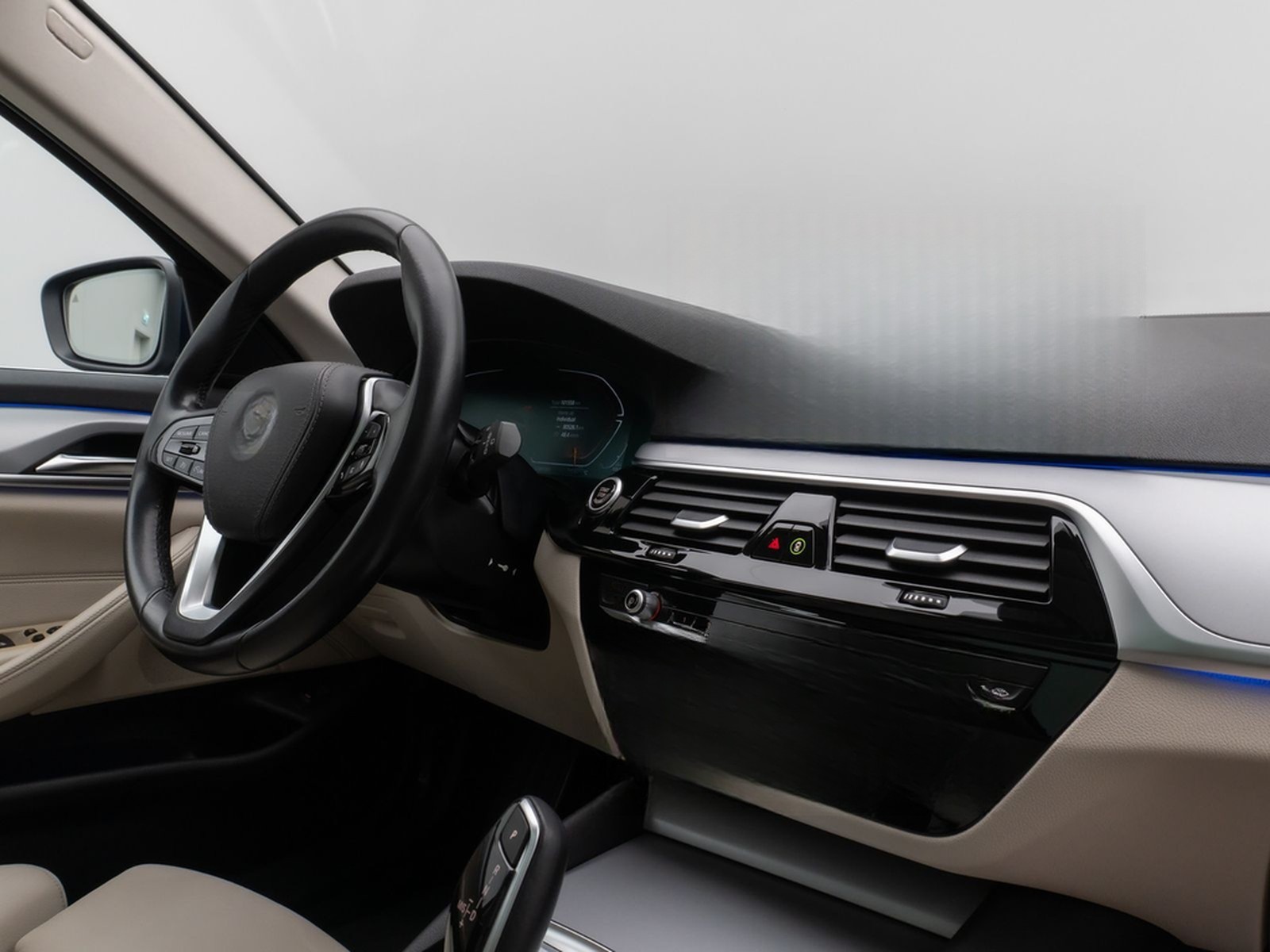 BMW 530d xD Panoram Kamera HUD DAB HiFi SoftCl Sport foto 40