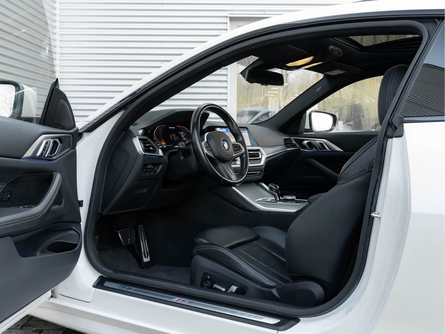 BMW M440i 4-serie Coupé xDrive - Schiebedach - Park foto 14