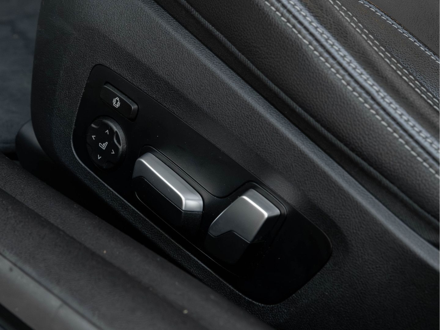 BMW M440i 4-serie Coupé xDrive - Schiebedach - Park foto 20