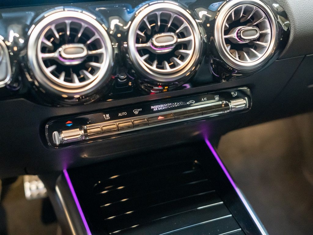 Mercedes-Benz B 250 e AMG Sport Advanced+ Distr. LED Pano SHD foto 15
