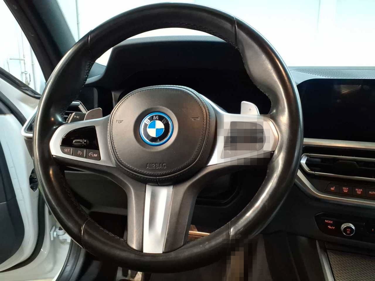 BMW 320e Aut. M Sport Navi GD SHZ LED foto 13