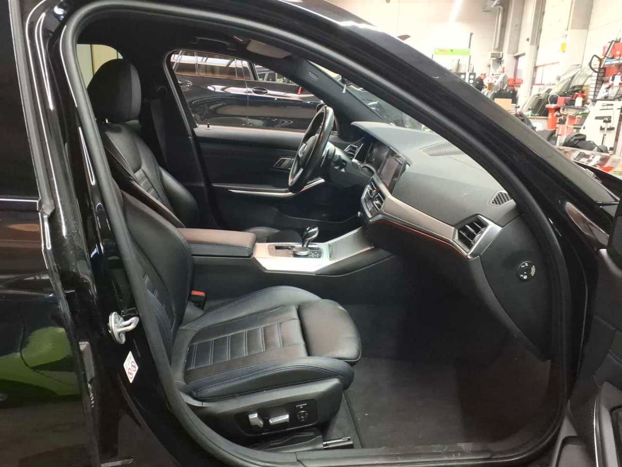 BMW 330i Touring xDrive Aut. M Sport AHK foto 12