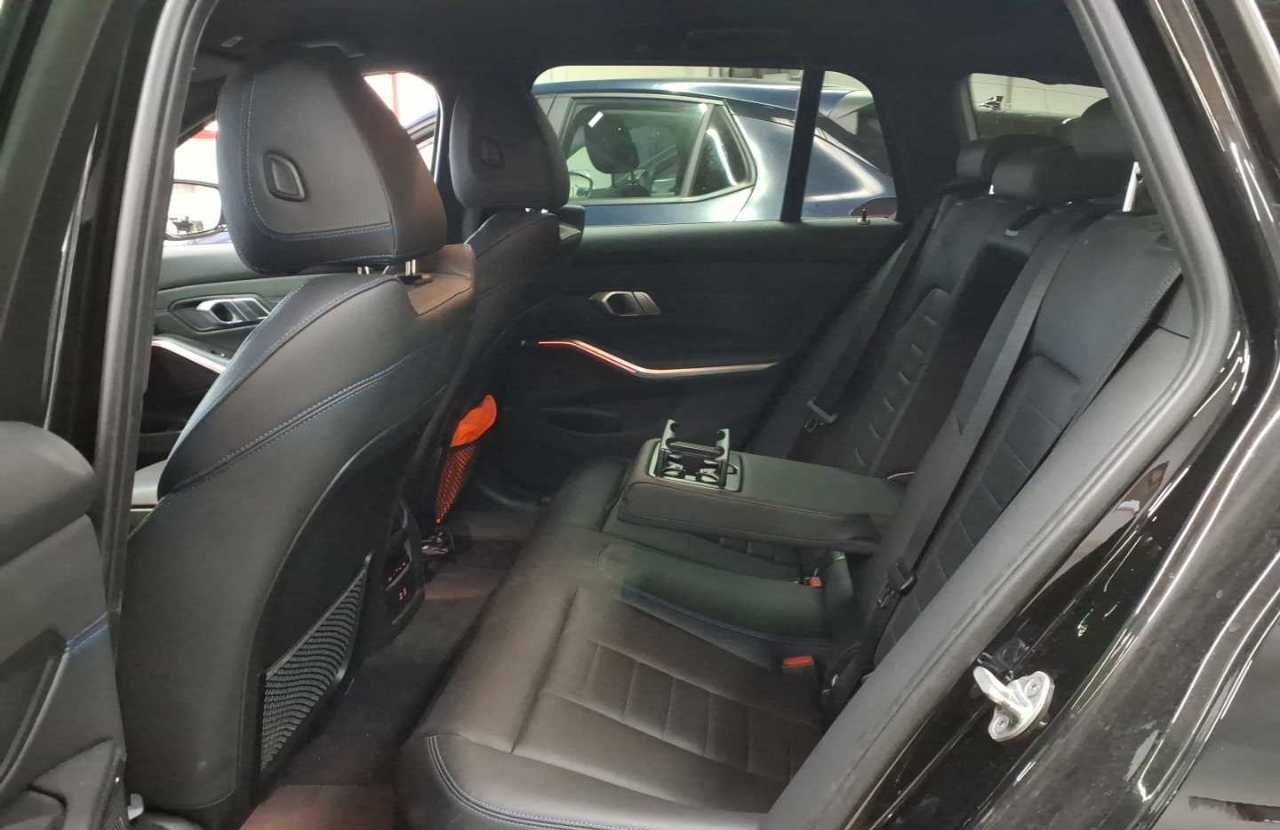 BMW 330i Touring xDrive Aut. M Sport AHK foto 7