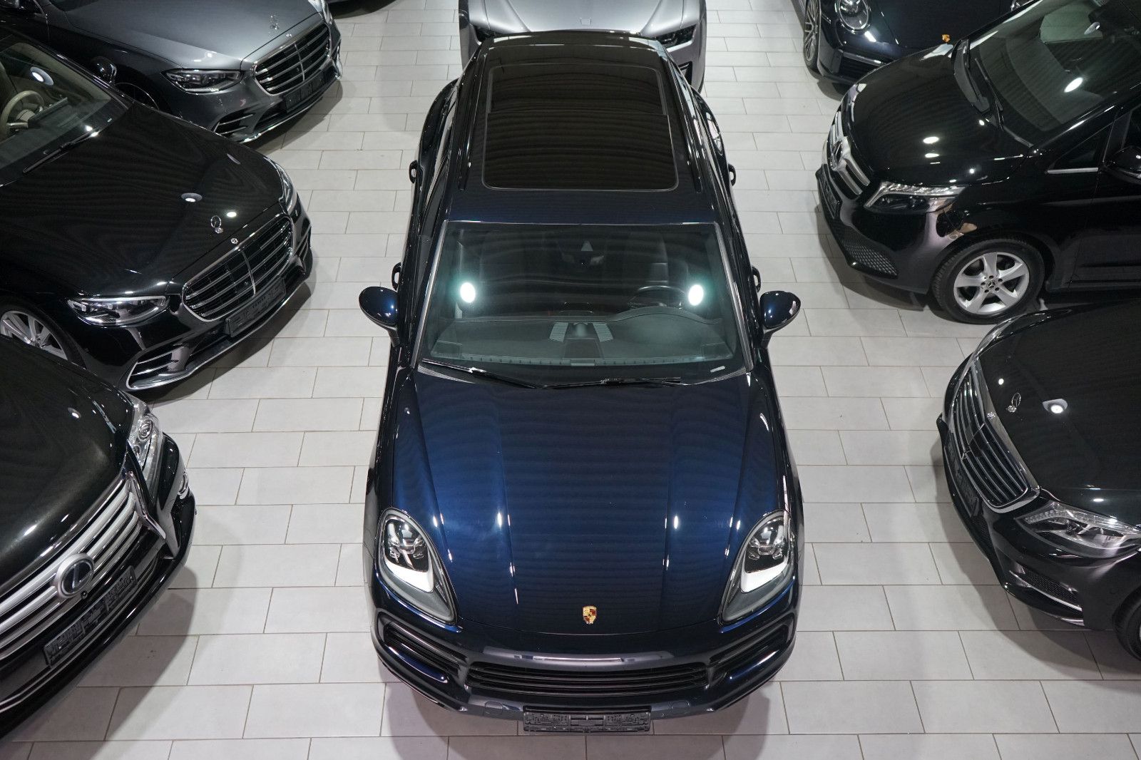 Porsche Cayenne E-Hybrid PANORA*VOLL-LEDER*LUFT*BOSE*21" foto 2