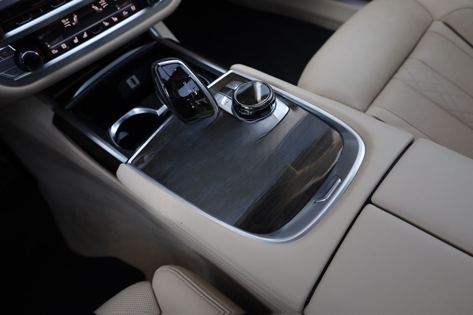 BMW 750Li xDrive/360*/HUD/MASSAGE/SHZ/SBL/HK/ACC/R20 foto 16