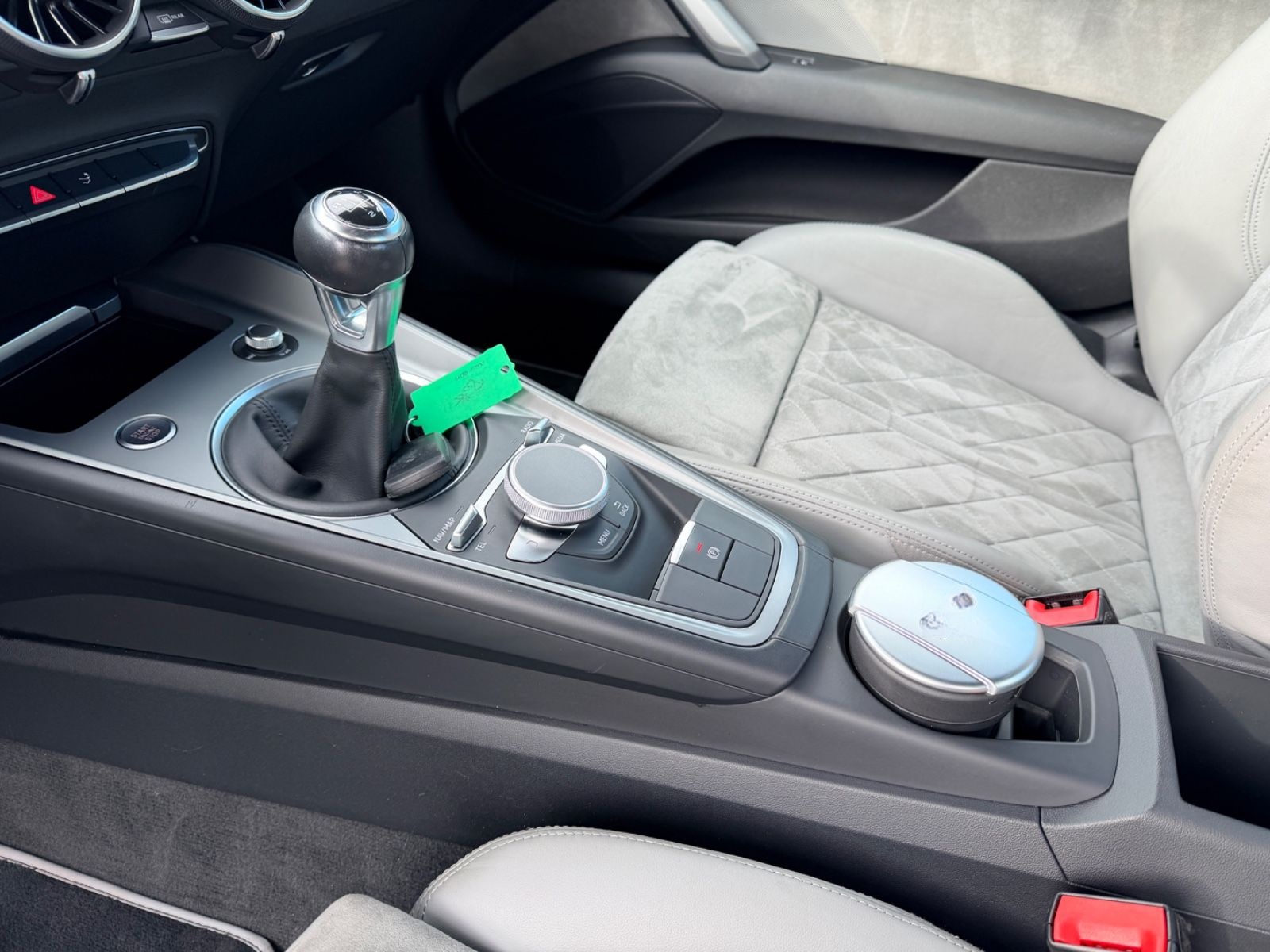 Audi TT Coupe 2.0 TFSI foto 11