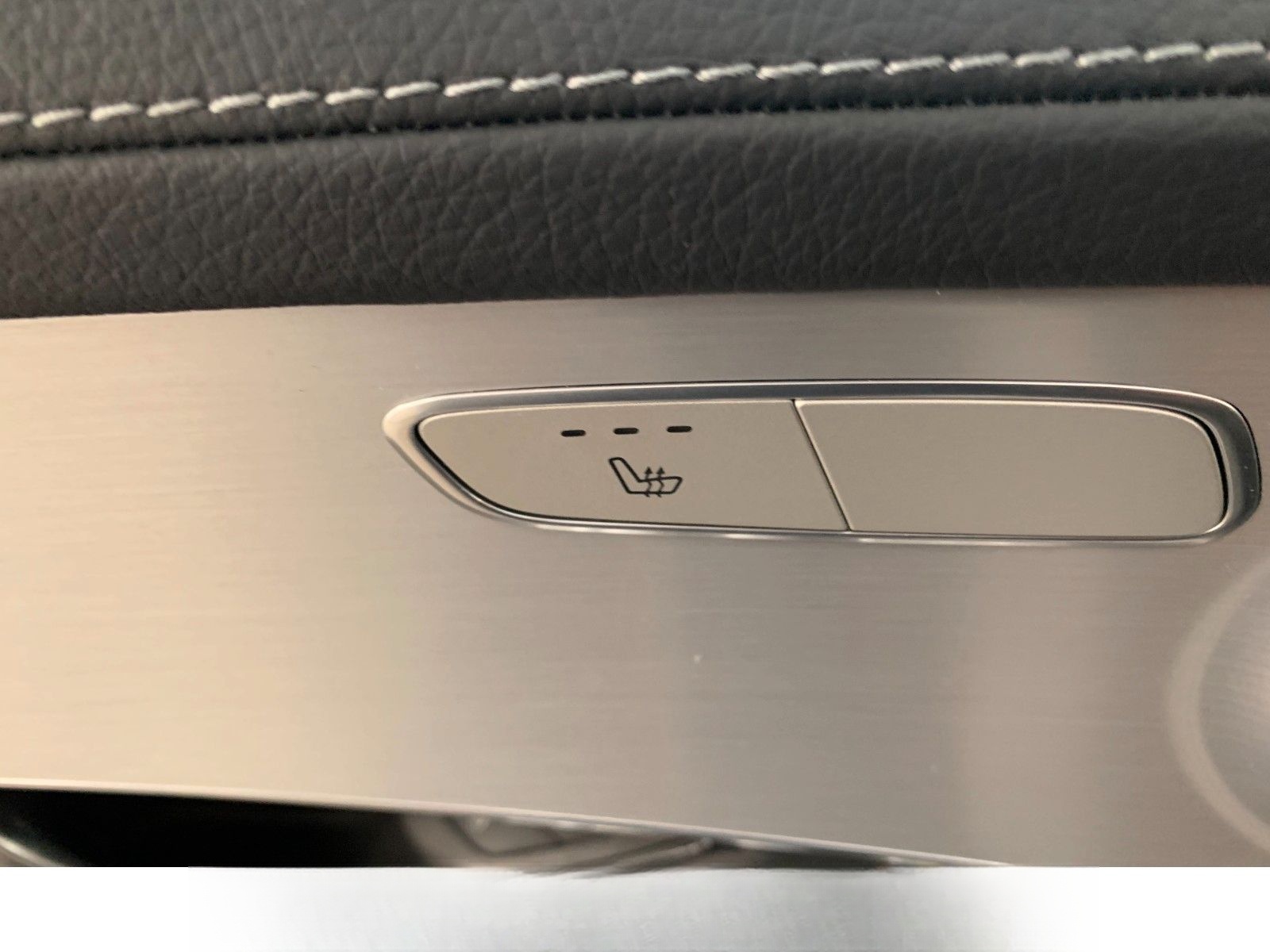 Mercedes-Benz GLC 300 e 4M 2x AMG Line VirtCockp FahrAss+ 360K foto 13