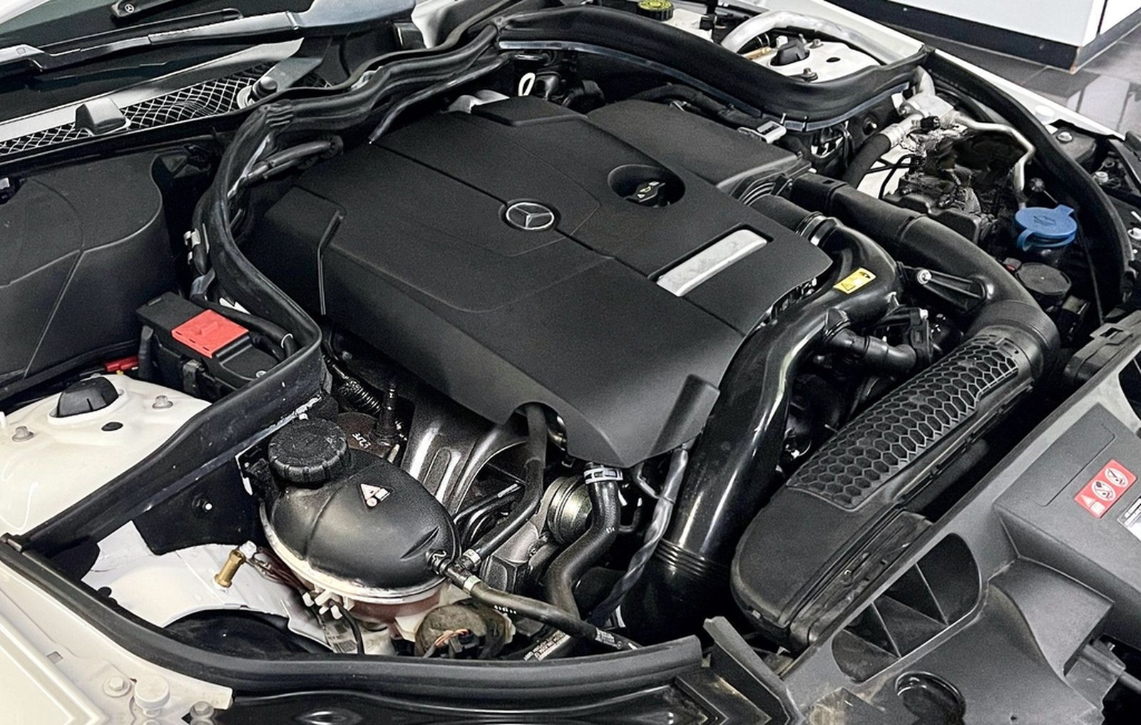 Mercedes-Benz E 250 Sport|2.Hd|Nur57tkm|AHK|LED|Navi|Attentio foto 9