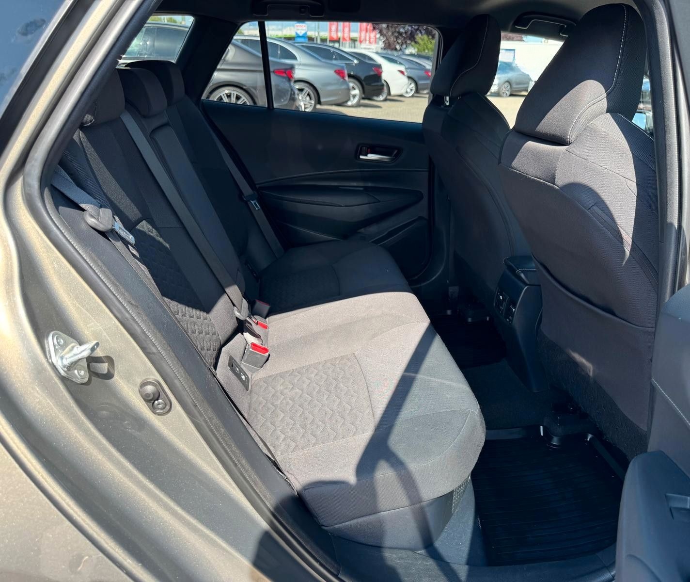 Toyota Corolla Touring Sports Hybrid Business Edition foto 16