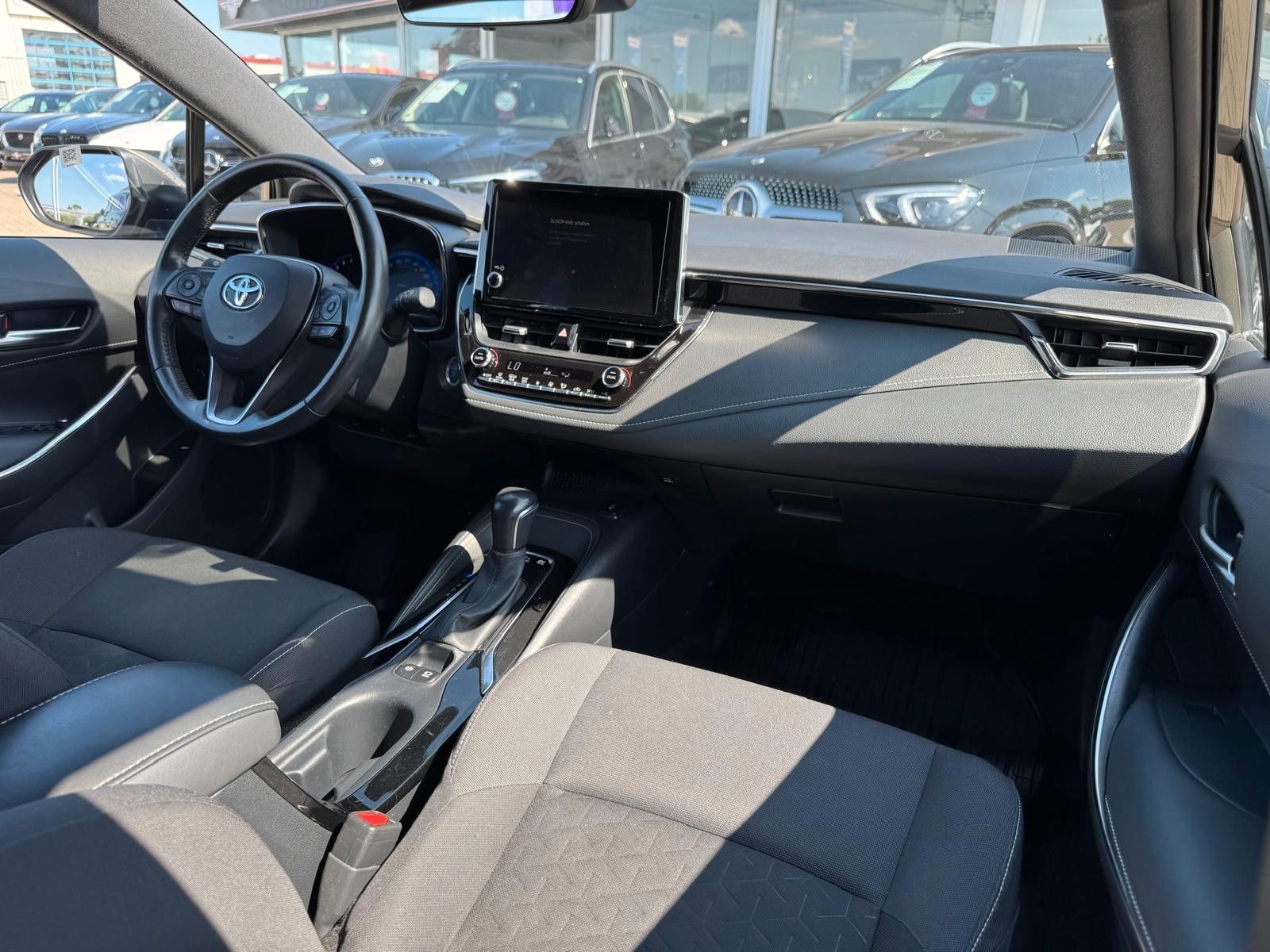 Toyota Corolla Touring Sports Hybrid Business Edition foto 10