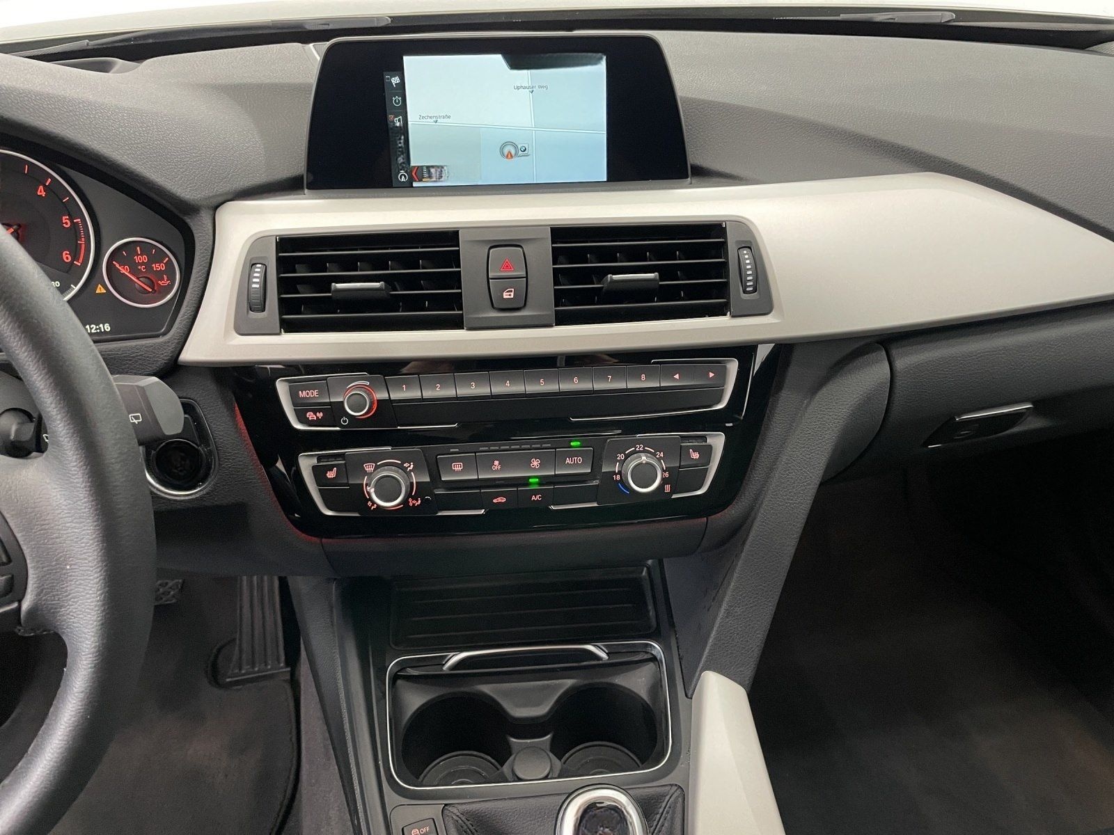 BMW 320d Touring EffDyn Edition,HuD,Komfortzug.,Lenk foto 16