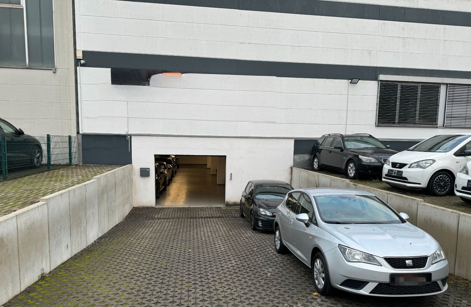 Tesla Model Y Long Range Dual AWD *AHK* foto 23