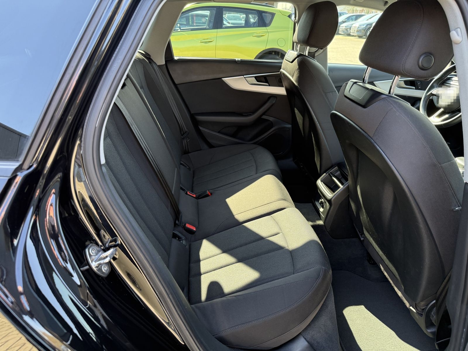 Audi A4 35 TFSI S-Tronic,Sitzheizung,Kessy,Navi,3,99% foto 22