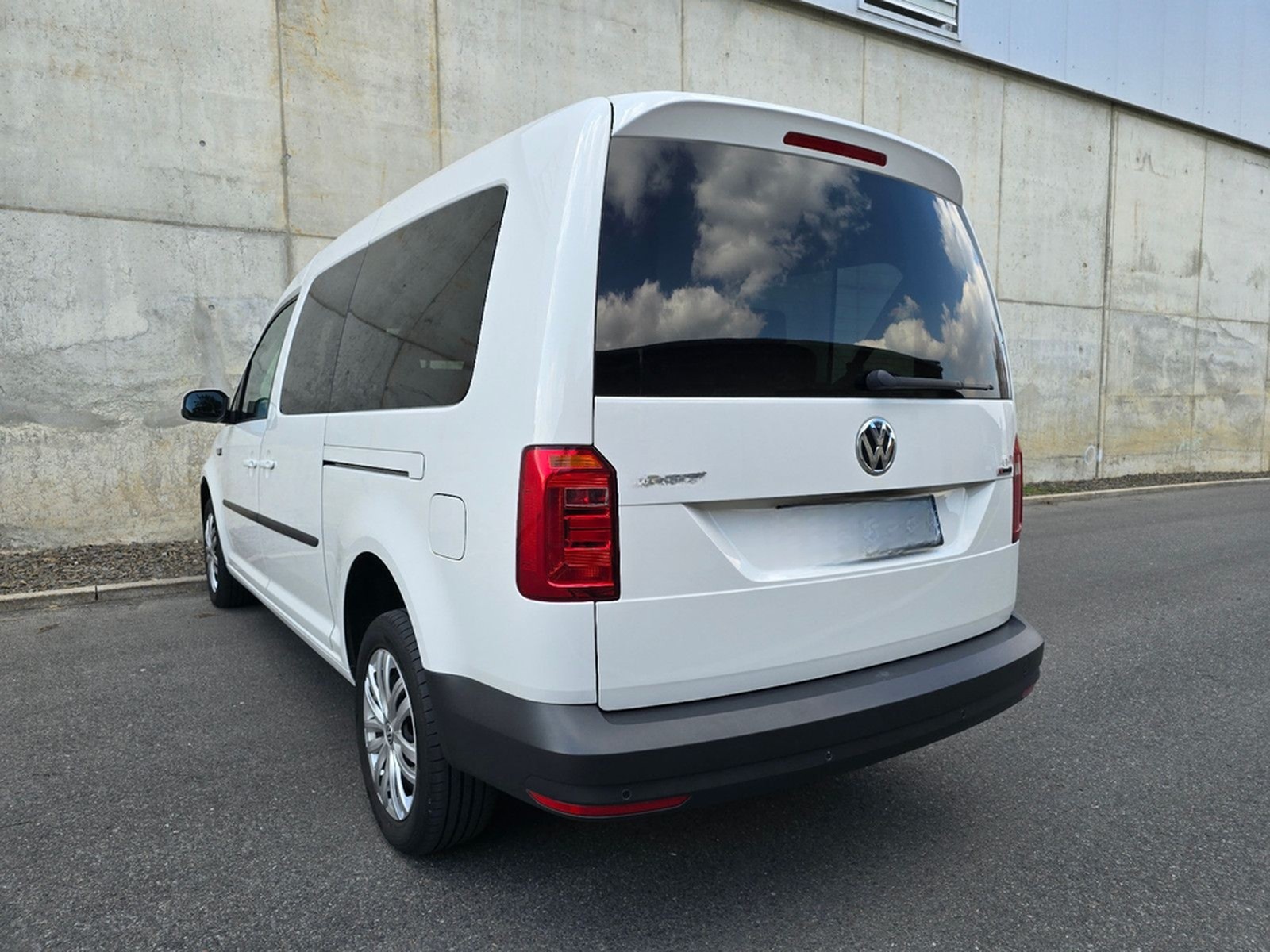 Volkswagen Caddy Maxi 2.0TDI 150PS DSG 4Motion Standheizung foto 18