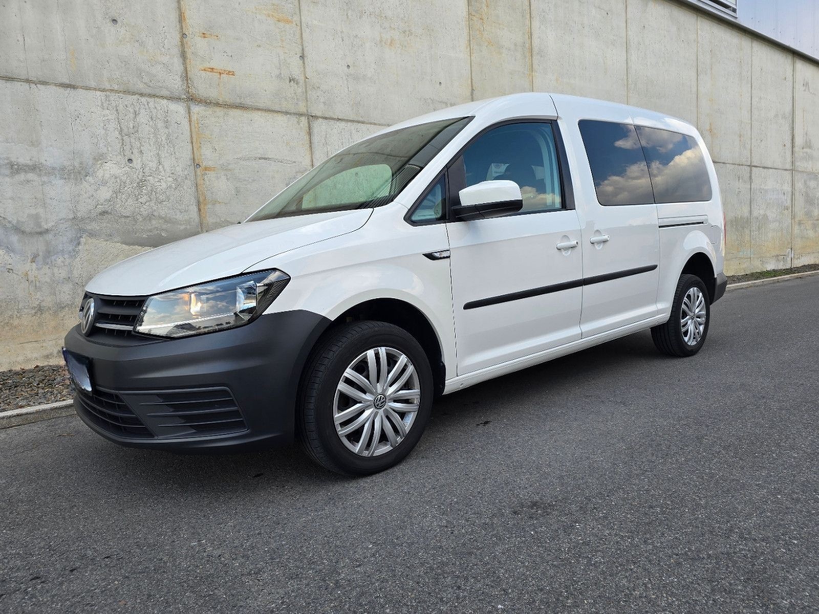 Volkswagen Caddy Maxi 2.0TDI 150PS DSG 4Motion Standheizung foto 5
