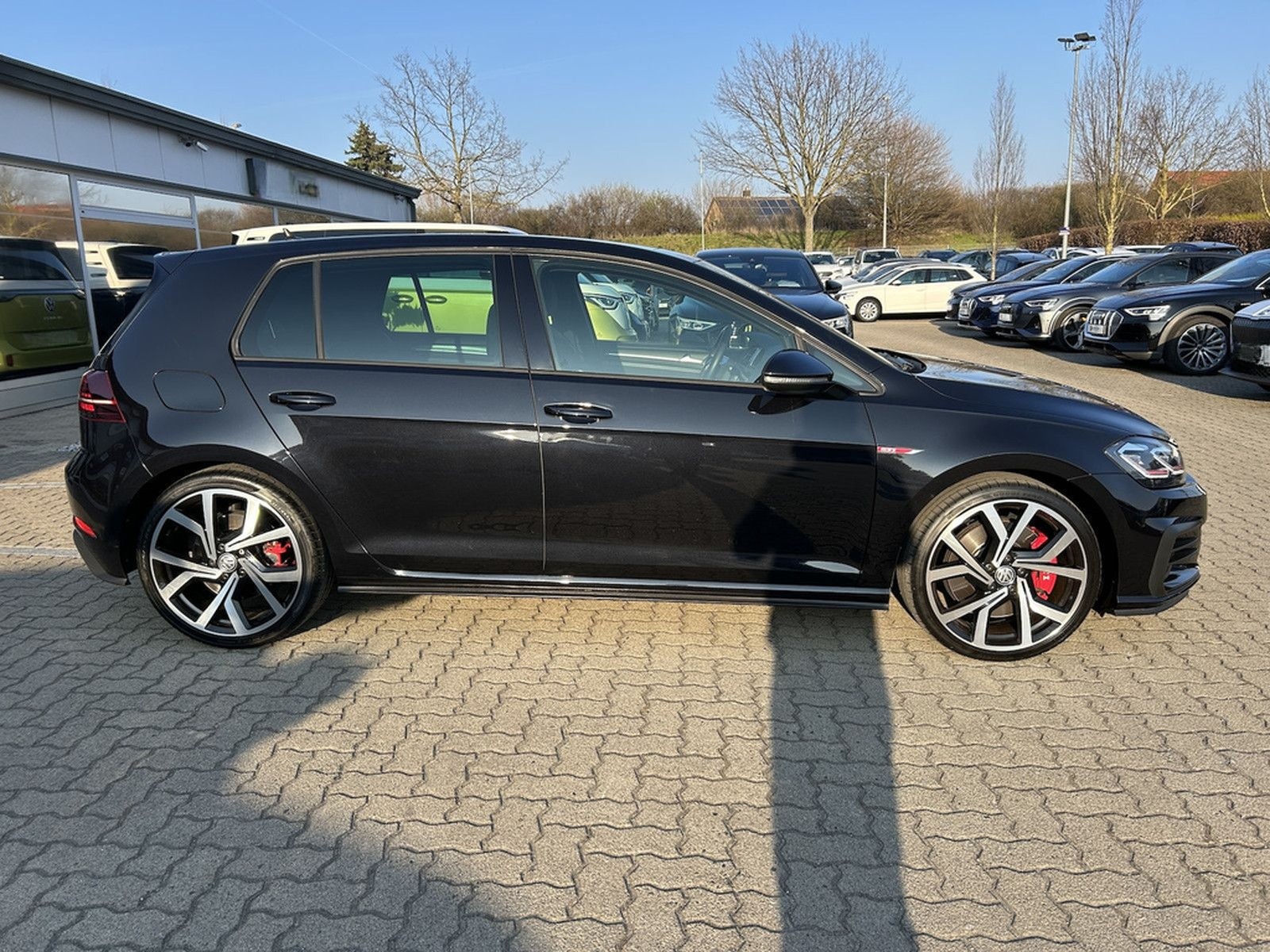 Volkswagen Golf GTI VII 2.0 TSI Performance*LED*DYNAUDIO* foto 16