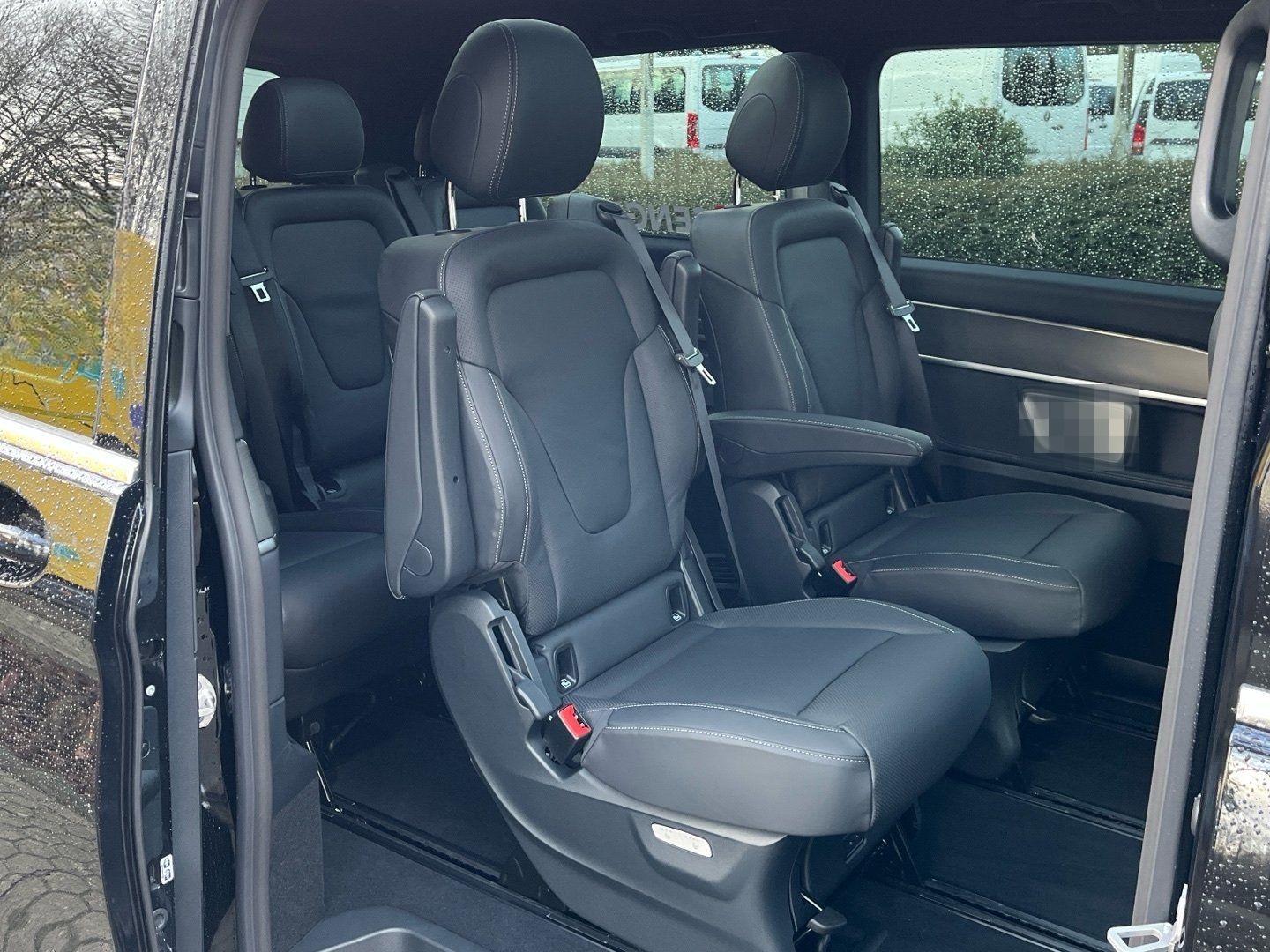 Mercedes-Benz V 300d Exclusive 4x4 lang AMG AIRMATIC Pano 360° foto 14