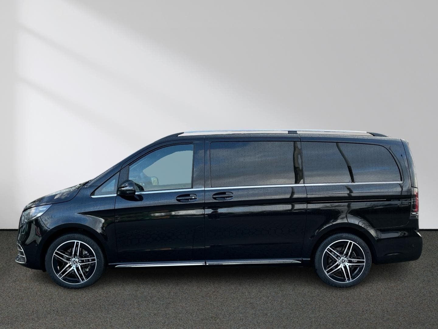 Mercedes-Benz V 300d Exclusive 4x4 lang AMG AIRMATIC Pano 360° foto 3