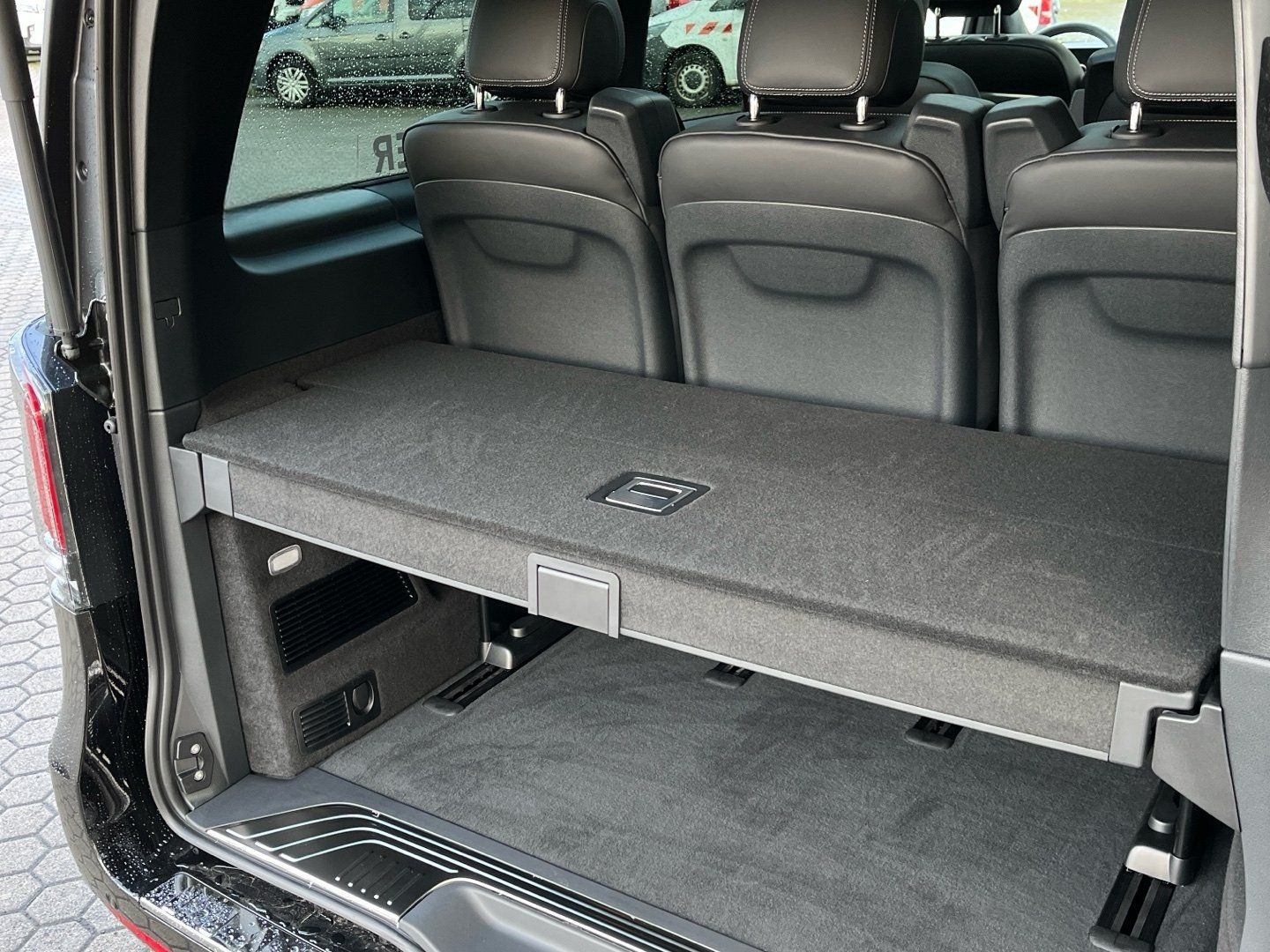 Mercedes-Benz V 300d Exclusive 4x4 lang AMG AIRMATIC Pano 360° foto 8