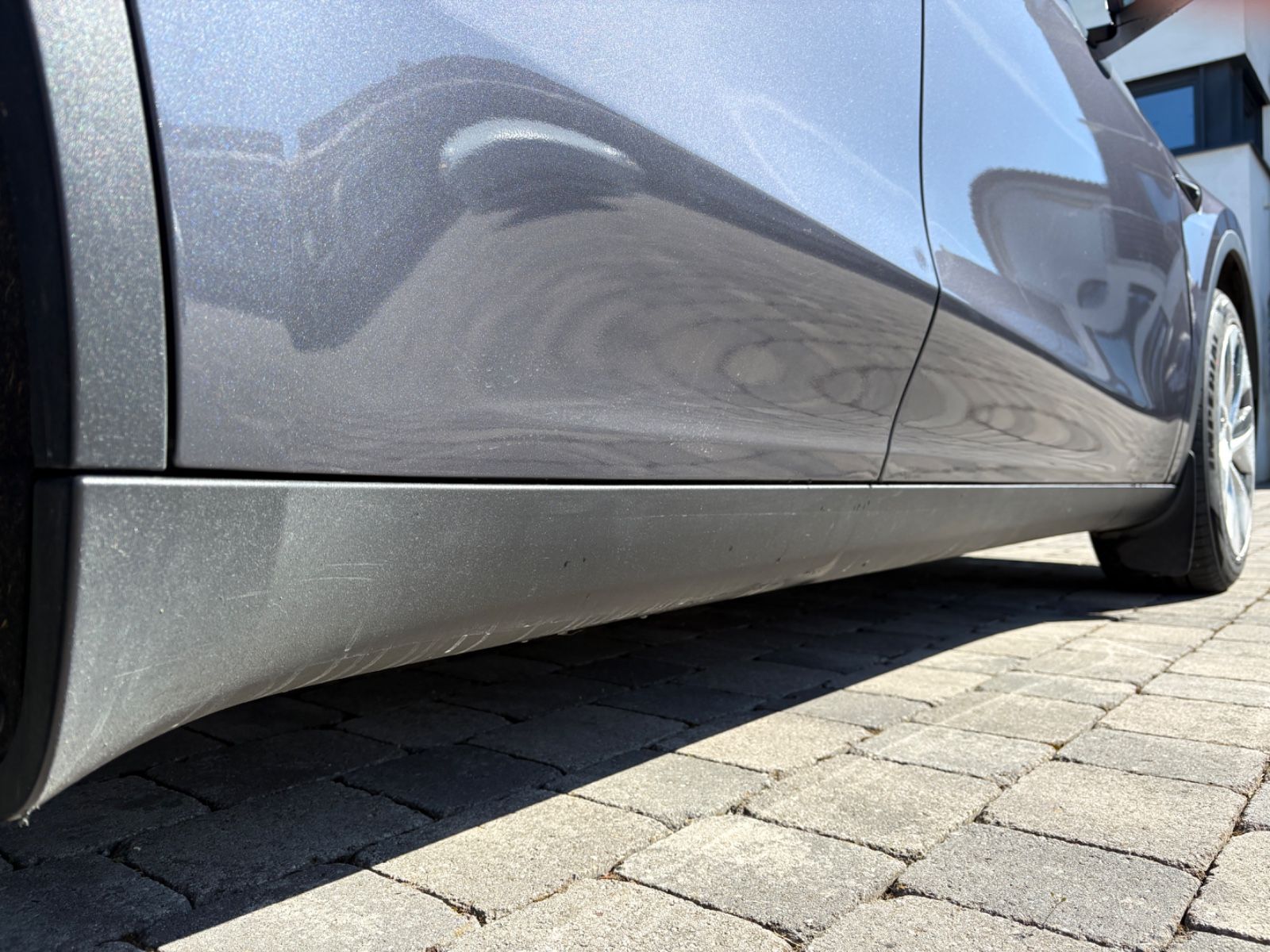 Tesla Model Y Basis RWD foto 13