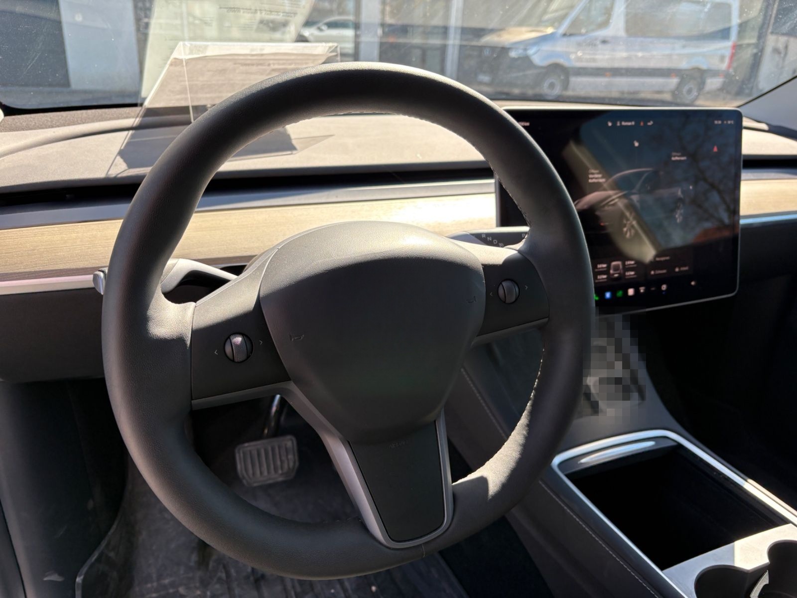 Tesla Model Y Basis RWD foto 16