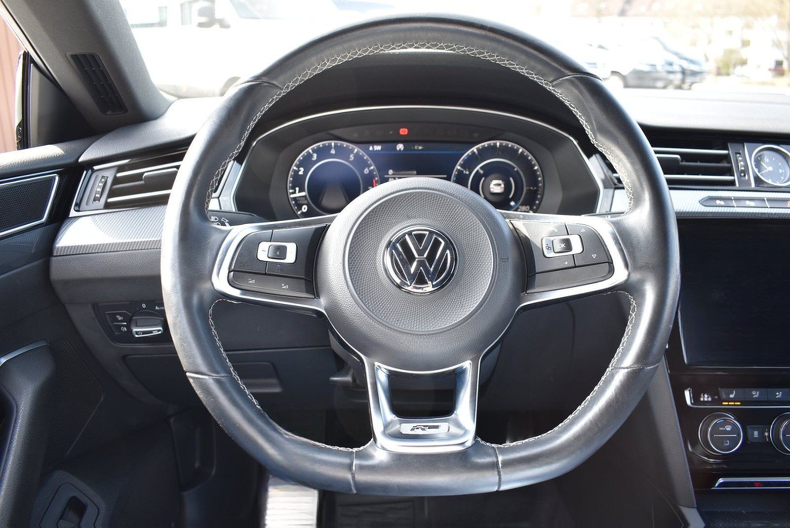 Volkswagen Arteon 2.0 TSI R-Line 4Motion Standhzg Pano foto 16