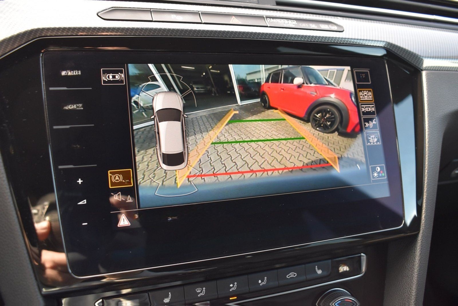 Volkswagen Arteon 2.0 TSI R-Line 4Motion Standhzg Pano foto 26