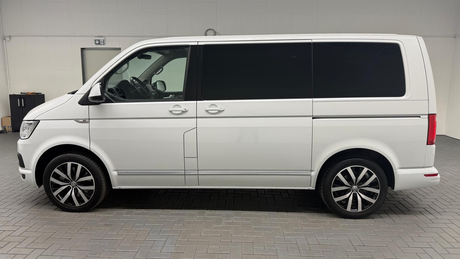 Volkswagen T6 Multivan 4M LED/Navi/Stdhzg/Dynaudio/AHK foto 2