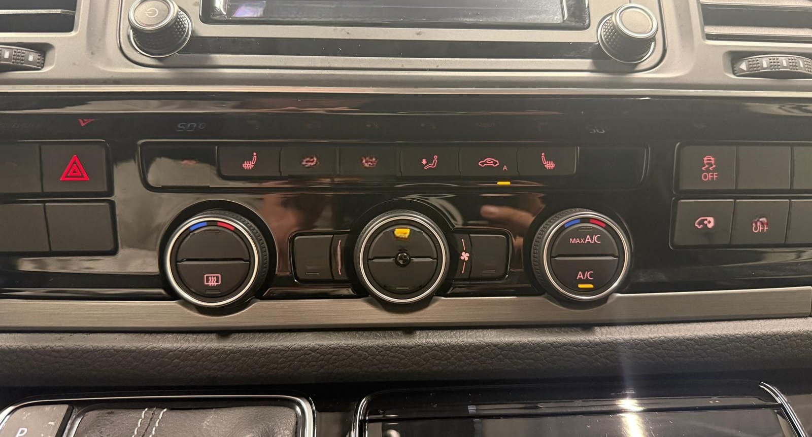 Volkswagen T6 Multivan 4M LED/Navi/Stdhzg/Dynaudio/AHK foto 16