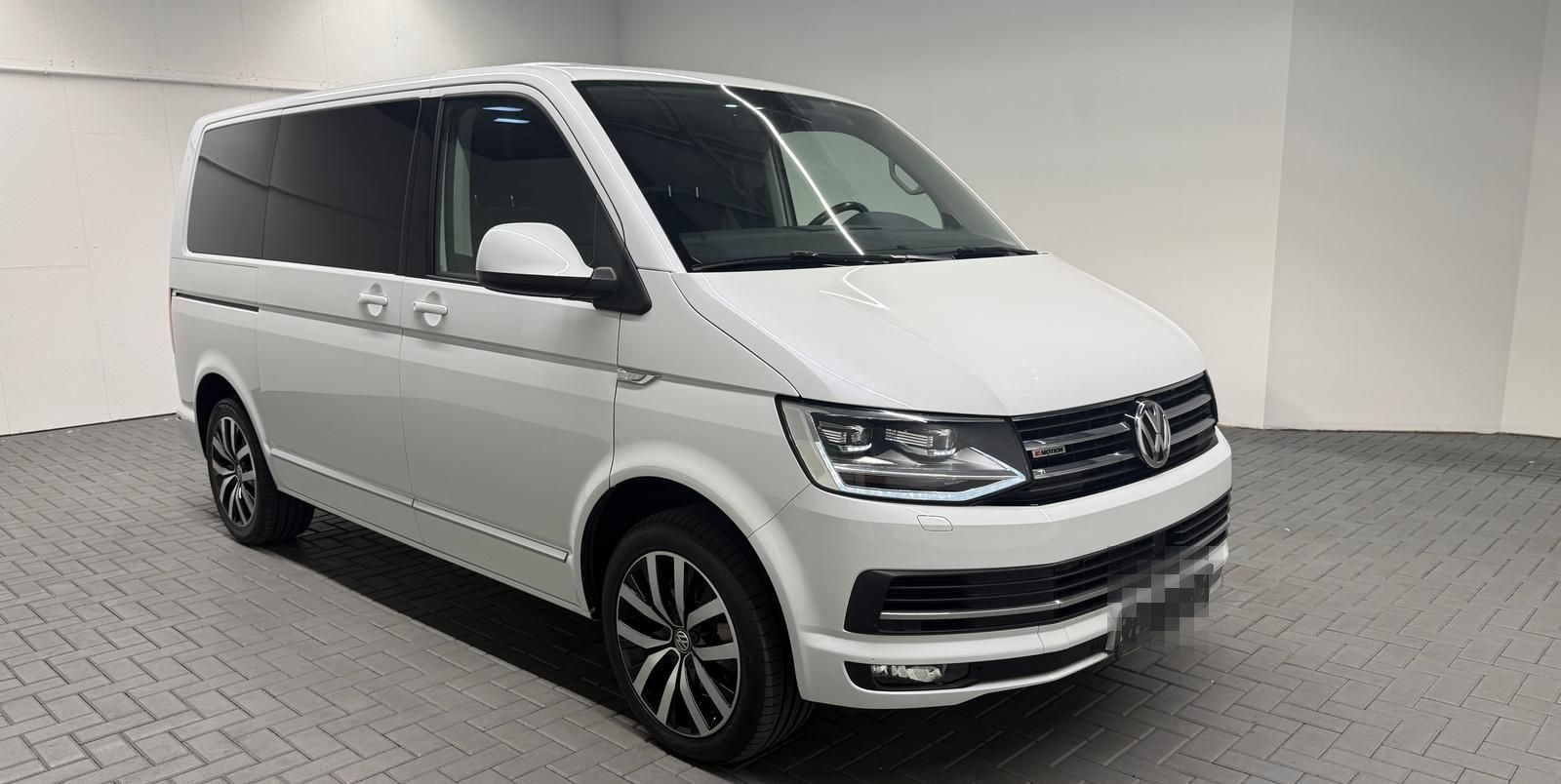 Volkswagen T6 Multivan 4M LED/Navi/Stdhzg/Dynaudio/AHK foto 9