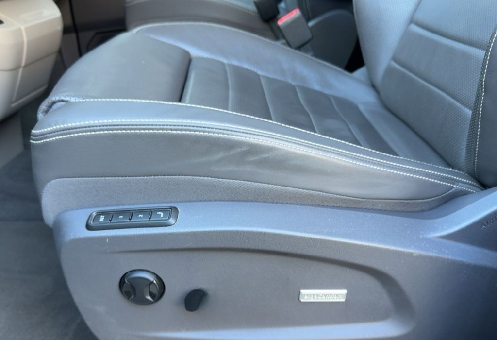 Volkswagen T7 Multivan Standheizung  Leder  Winterpaket foto 17
