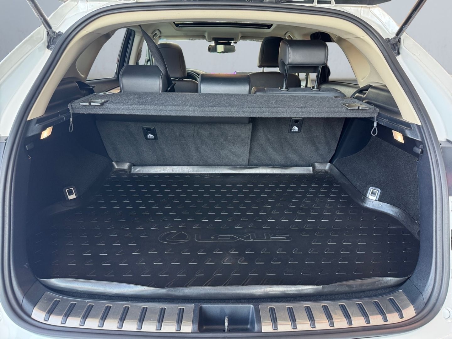 Lexus NX 300h Amazing Edition *Bi-LED*Soundsystem*SHZ* foto 18