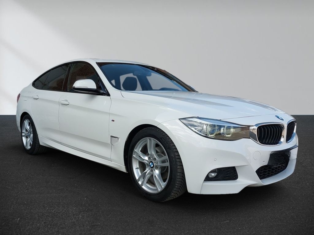 BMW 320i GT Aut. M Sport PANO SHZ PDC Harman Kardon foto 2