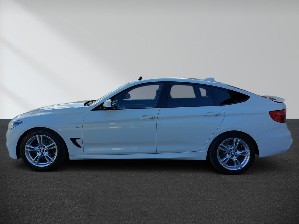 BMW 320i GT Aut. M Sport PANO SHZ PDC Harman Kardon foto 9