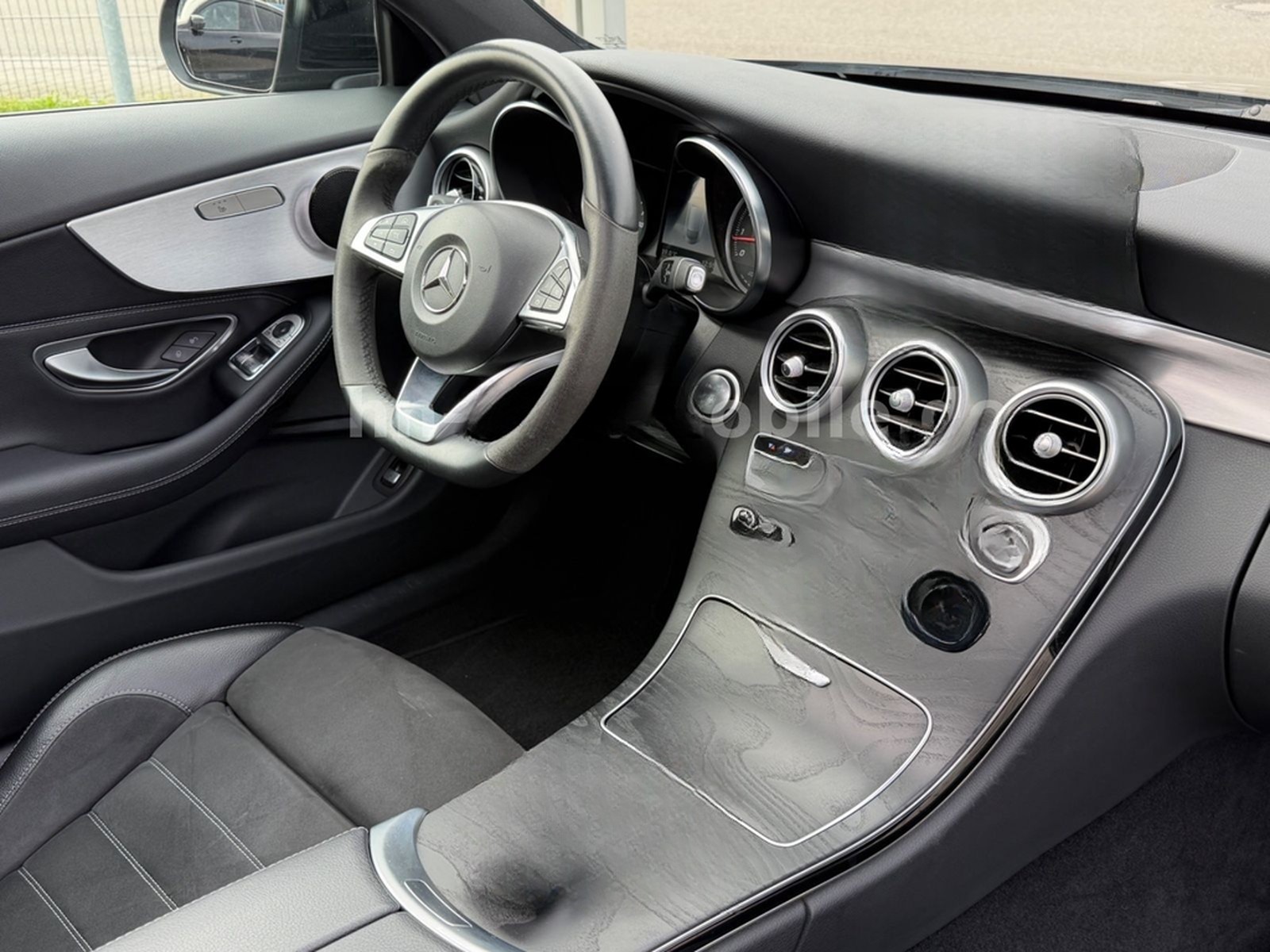 Mercedes-Benz C 180 Coupe AMG + Night Edition Panorama/19"/LED foto 17