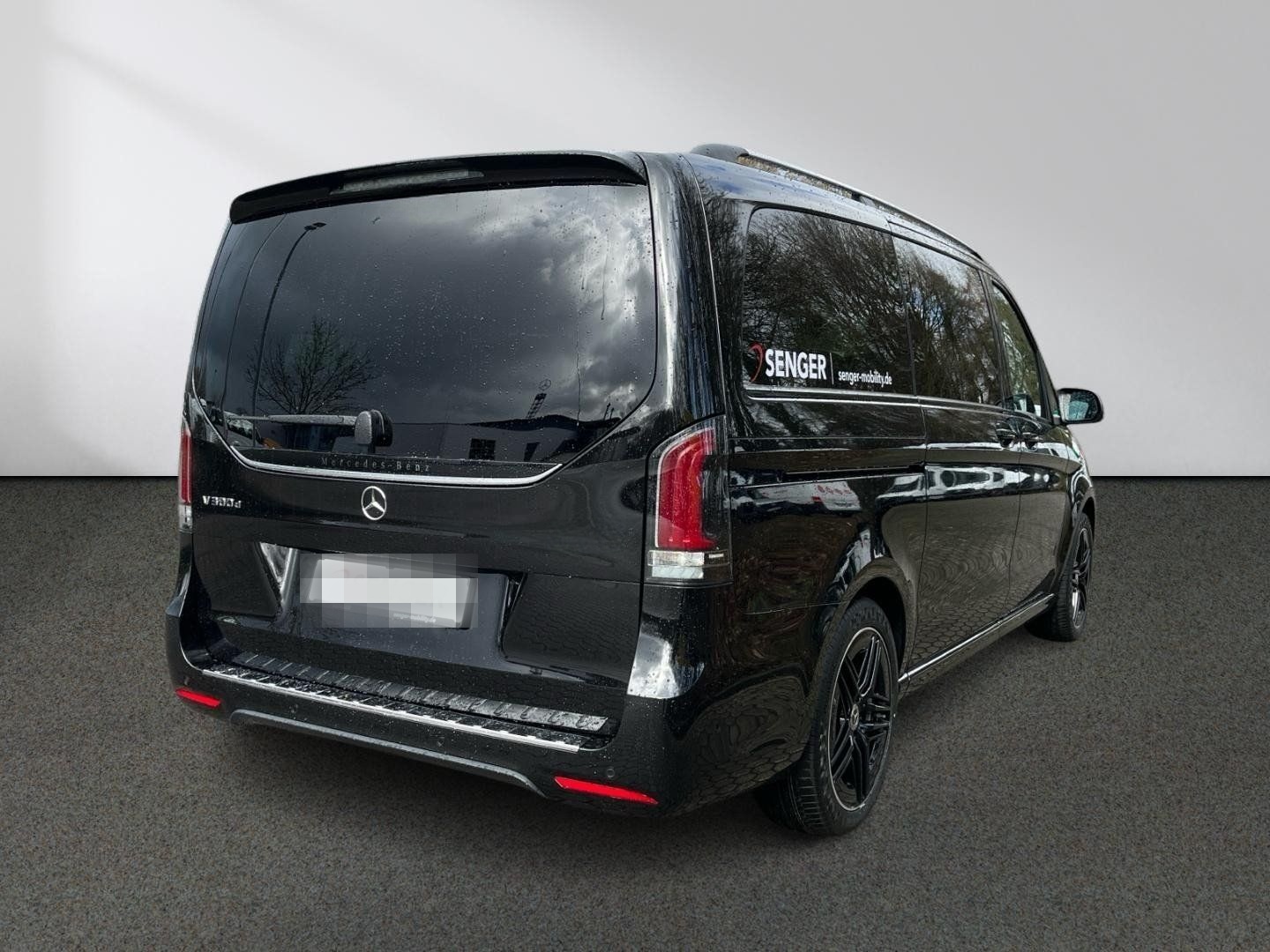 Mercedes-Benz V 300d Avantgarde 4x4 lang AMG AIRMATIC Pano 360 foto 4