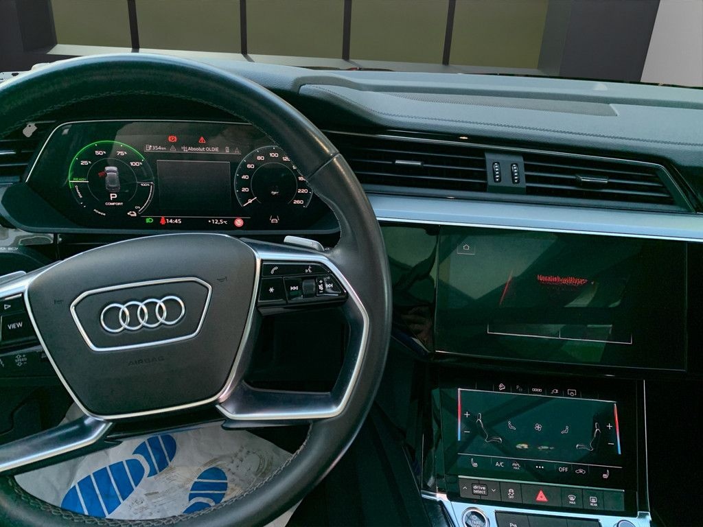 Audi Q8 e-tron 50 quattro ADVANCED MATRIX 19" AHK foto 6