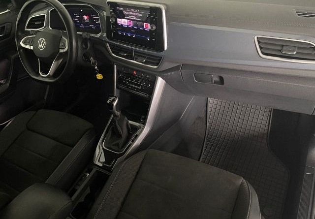 Volkswagen T-Roc Style 1.0 TSI NAVI+AHK+LED+SHZ foto 12