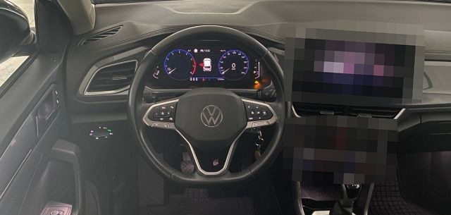 Volkswagen T-Roc Style 1.0 TSI NAVI+AHK+LED+SHZ foto 8