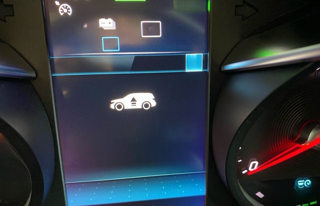 Mercedes-Benz C 300 de T Avantgarde+MBUX+CarPlay+AIRMATIC+NAVI foto 18