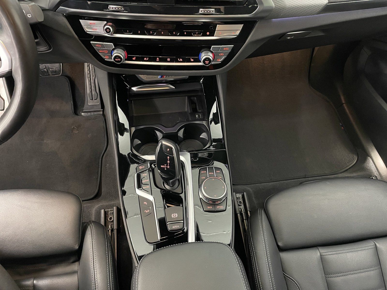 BMW X3 M40i A,AHK,HUD,Standheizung,Komfortzugang,etc foto 17