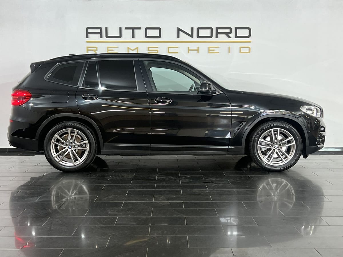 BMW X3 xDrive 20i Advantage LED Shadow Navi foto 4
