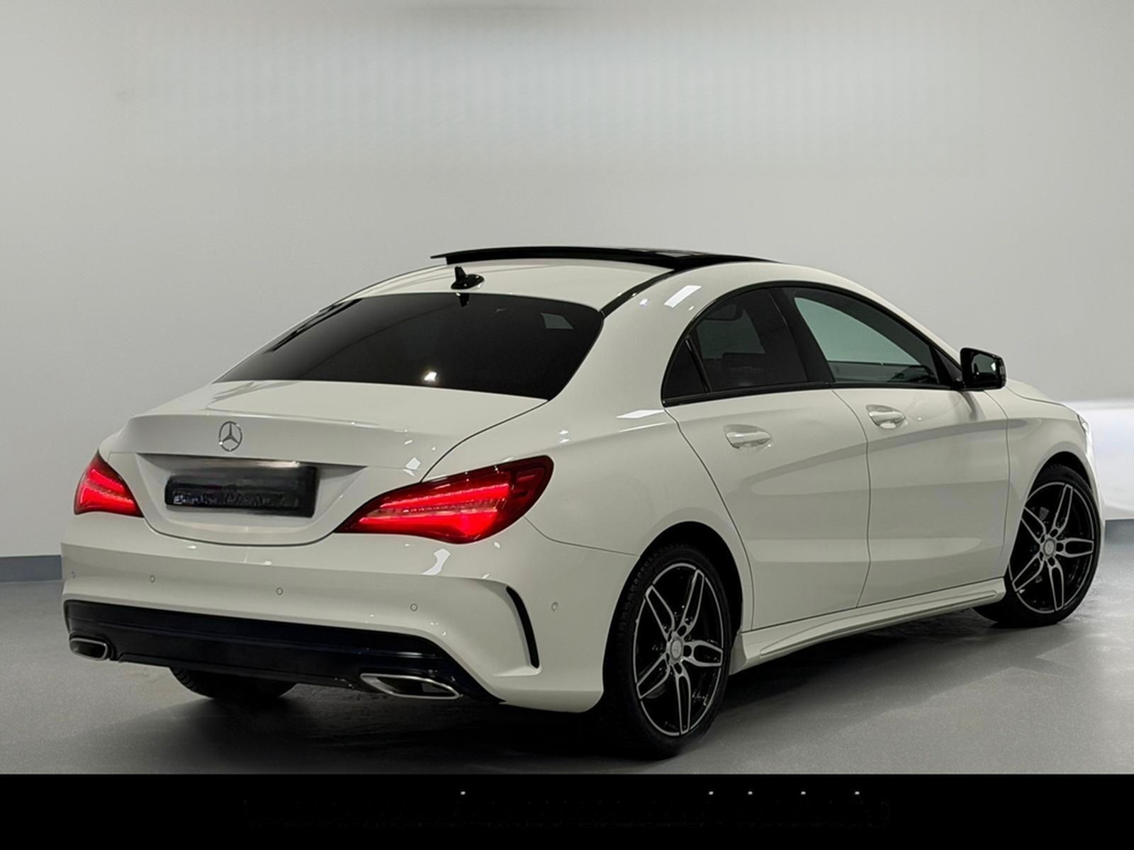 Mercedes-Benz CLA 180 AMG LINE/PANO/HARMAN/KAMERA/SHZ/LED/ foto 5