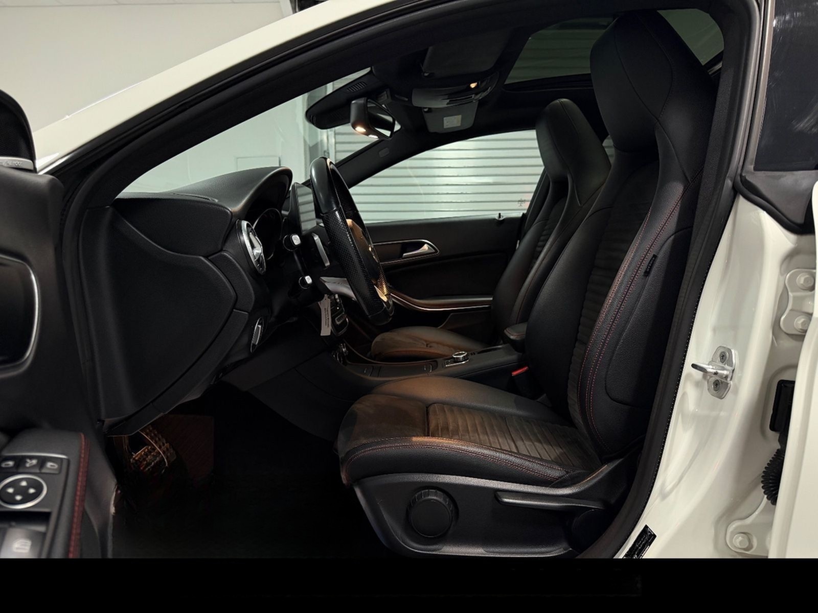 Mercedes-Benz CLA 180 AMG LINE/PANO/HARMAN/KAMERA/SHZ/LED/ foto 11