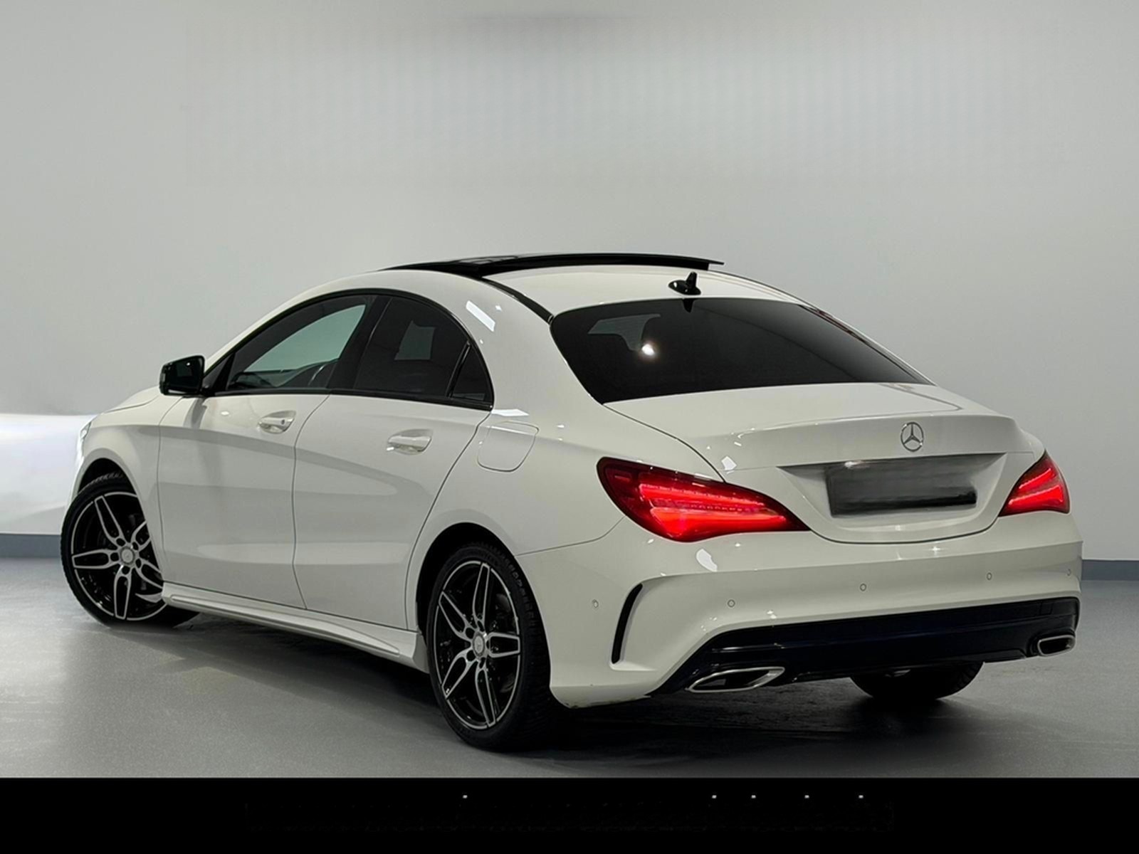 Mercedes-Benz CLA 180 AMG LINE/PANO/HARMAN/KAMERA/SHZ/LED/ foto 5